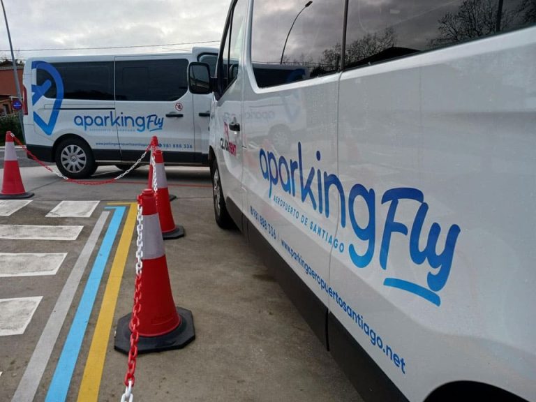 Transfer desde aparcamiento aeropuerto Santiago a la terminal de salidas